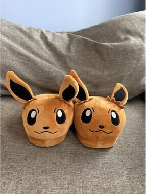 Pokemon Eevee Plush Unisex Slippers OSFM One Size Fits Most